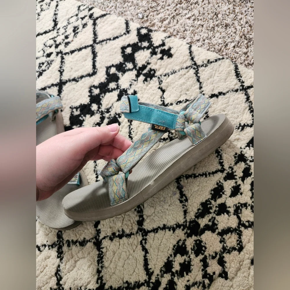 Teva Stylish Gray Blue Sandals 10